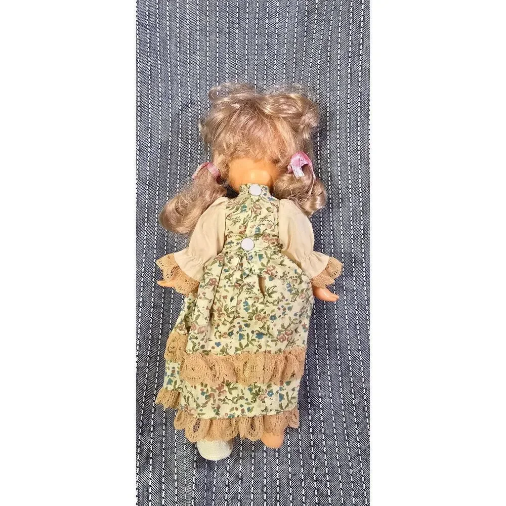 Vintage Playmates Hong Kong doll